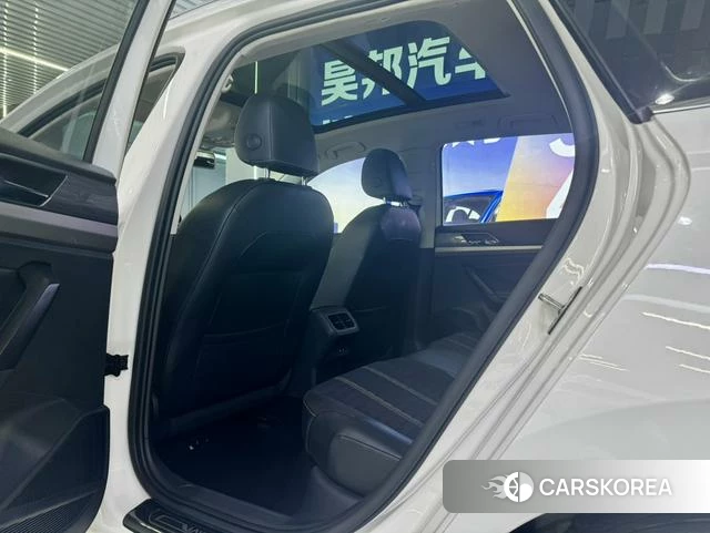 Volkswagen Lavida 2019 Белый из Китая, фото 3