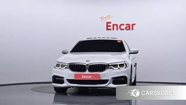 BMW 5 Series (G30) id 3259443 из Кореи 13