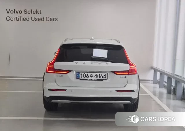 Volvo V60 Cross-Country 2nd Generation id 3223032 из Кореи 11