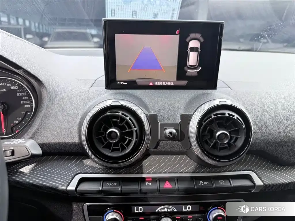 Audi Q2L id 4545708 из Китая 8
