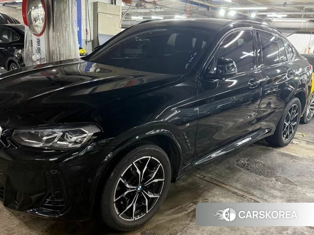 BMW X4 (G02) 2024 Черный из Кореи, фото 3