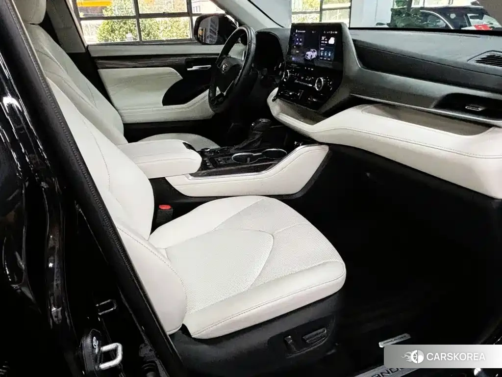 Toyota Highlander id 4599509 из Китая 17