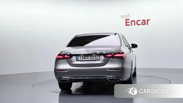 Mercedes-Benz E-Class W213 id 4793729 из Кореи 23