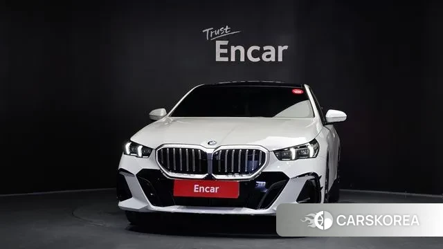 BMW 5 Series (G60) id 3057813 из Кореи 13