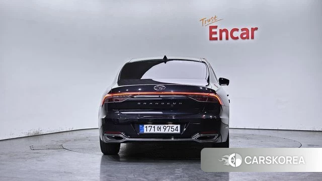 Hyundai The New Grandeur IG id 3965389 из Кореи 13