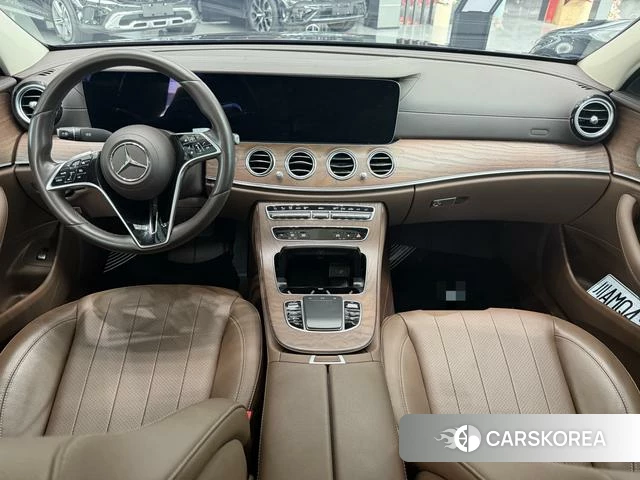 Mercedes-Benz E-class 2022 Черный из Китая, фото 3