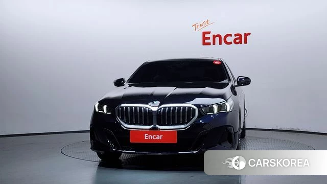 BMW 5 Series (G60) id 4589820 из Кореи 13