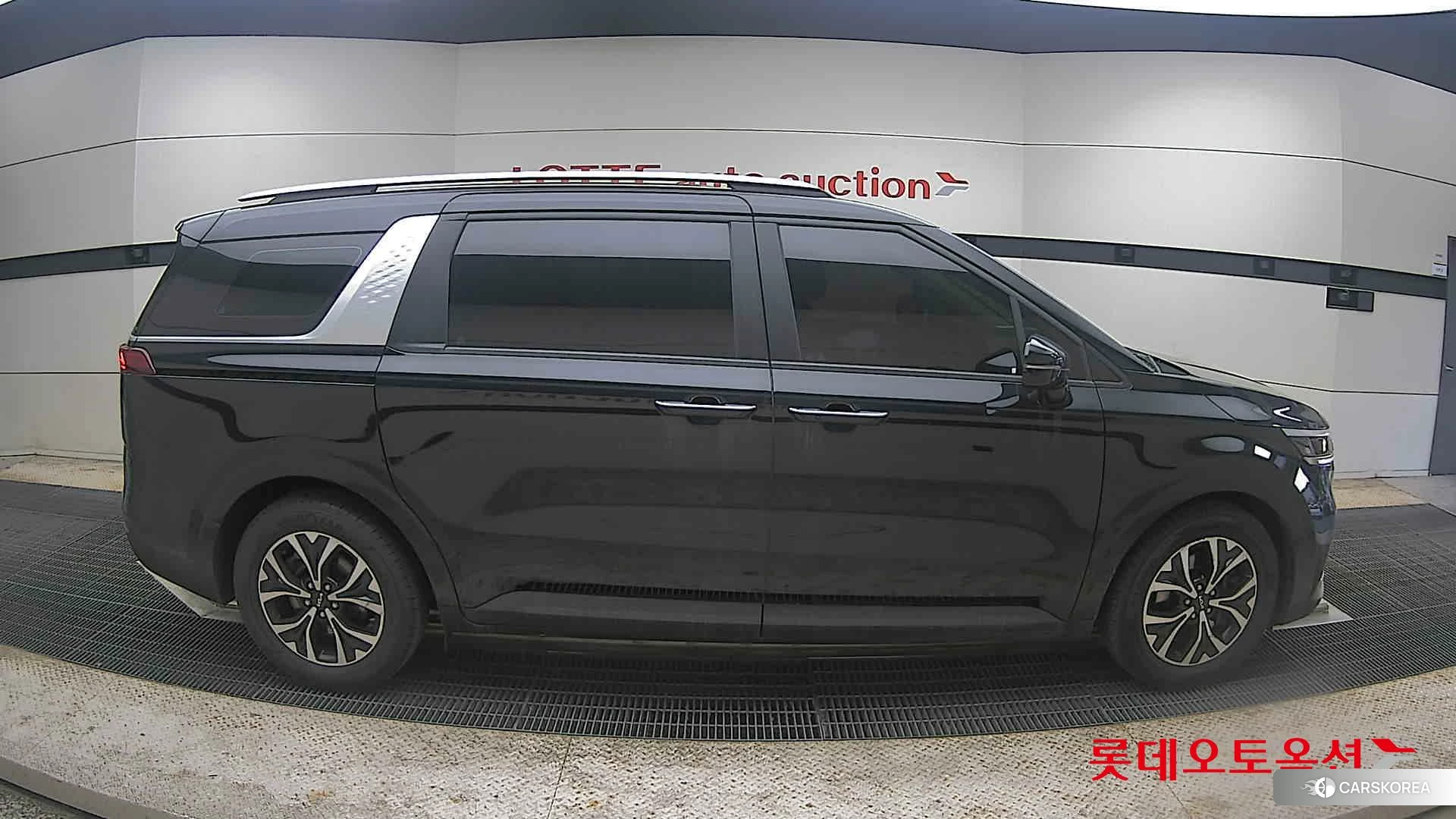 Kia Carnival id 4296858 из Кореи 23