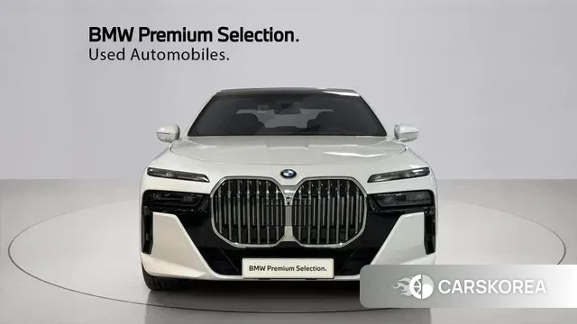 BMW 7 Series (G70) 2025 Белый из Кореи, фото 3