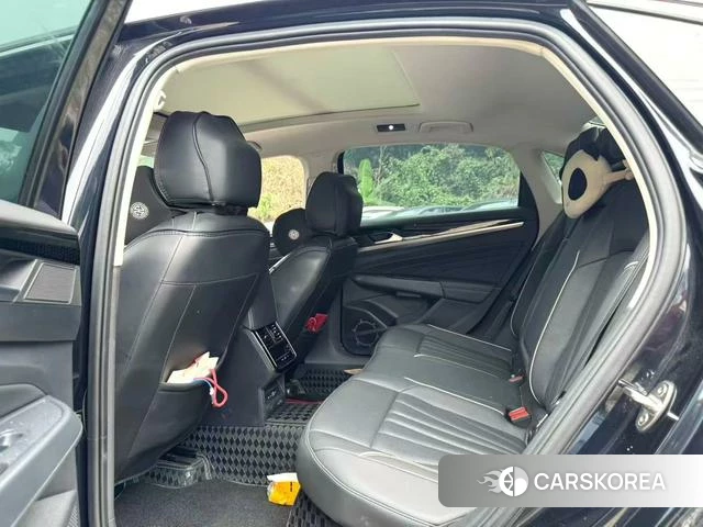 Volkswagen Passat 2023 Черный из Китая, фото 3