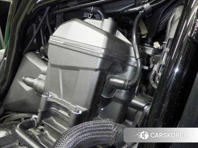 Engine photo
