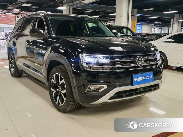 Volkswagen Tourang 2021 Черный из Китая, фото 4