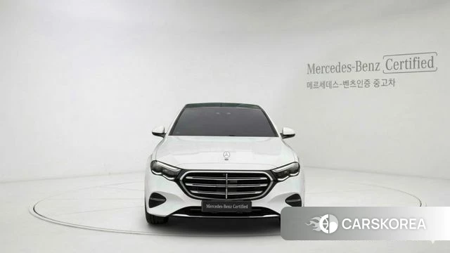 Mercedes-Benz E-Class W214 2025 Белый из Кореи, фото 4