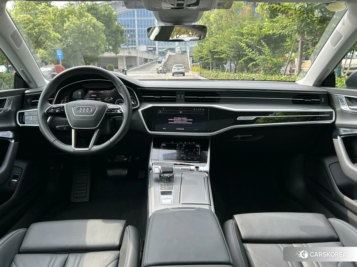 Audi A7 2023 Темно-серый из Китая, фото 6