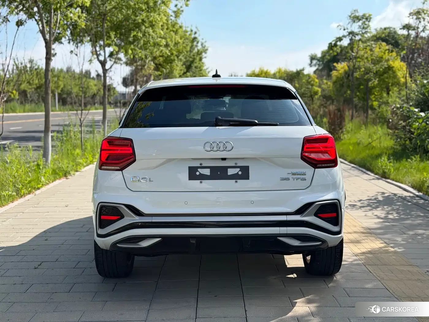 Audi Q2L id 4545715 из Китая 18