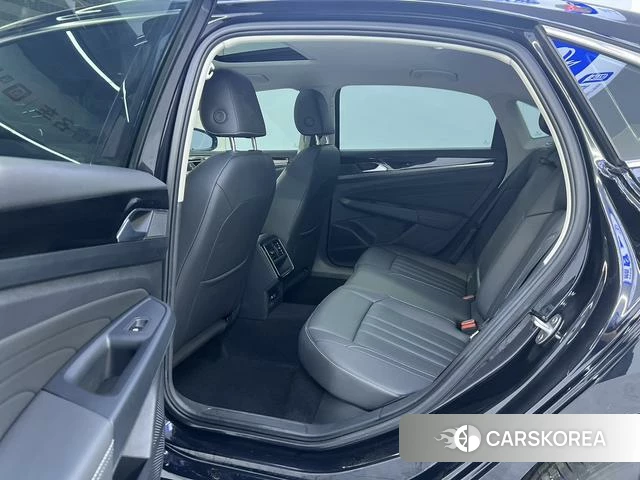 Volkswagen Passat id 4276623 из Китая 16