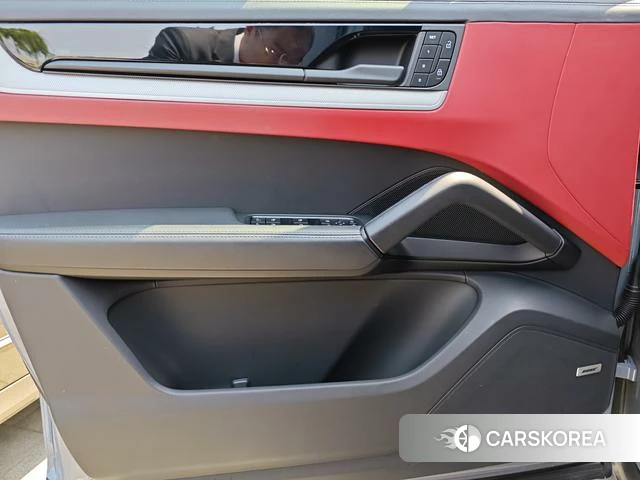 Porsche Cayenne Coupé id 4228459 из Китая 9