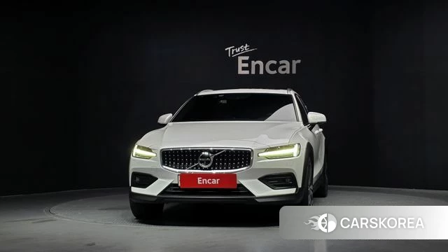 Volvo V60 Cross-Country 2nd Generation id 4530565 из Кореи 13