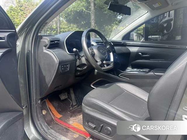 Hyundai Tucson 2023 Темно-серый из Китая, фото 3
