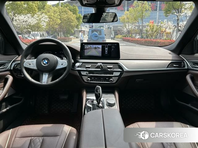BMW 5 series 2023 Черный из Китая, фото 6