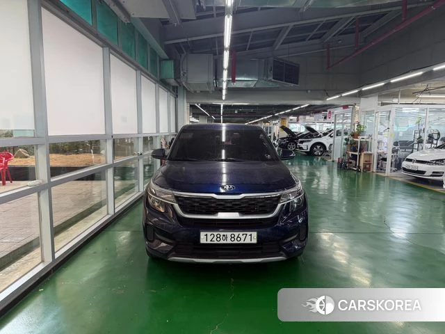 Kia Seltos 2020 Синий из Кореи, фото 3