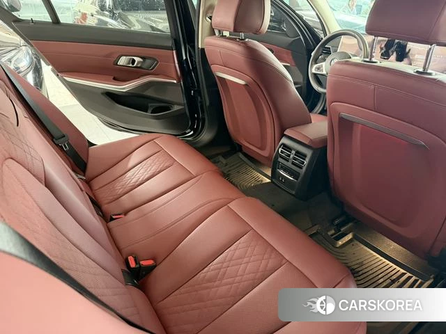 BMW i3 2024 Черный из Китая, фото 3