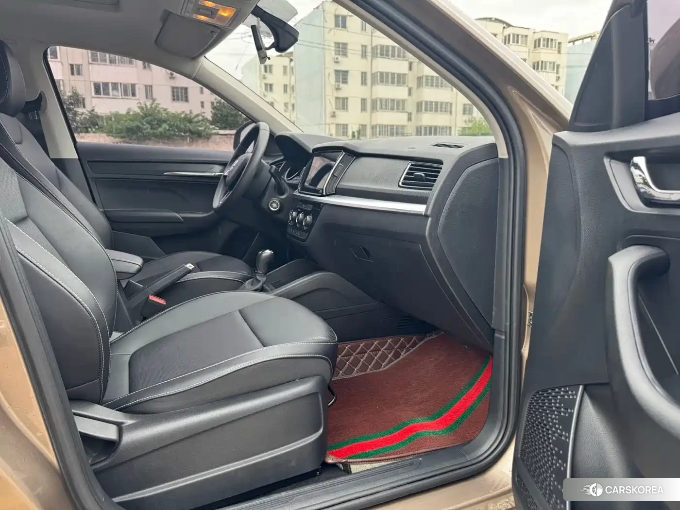 Skoda Kamiq 2022 Champagne/brown из Китая, фото 6