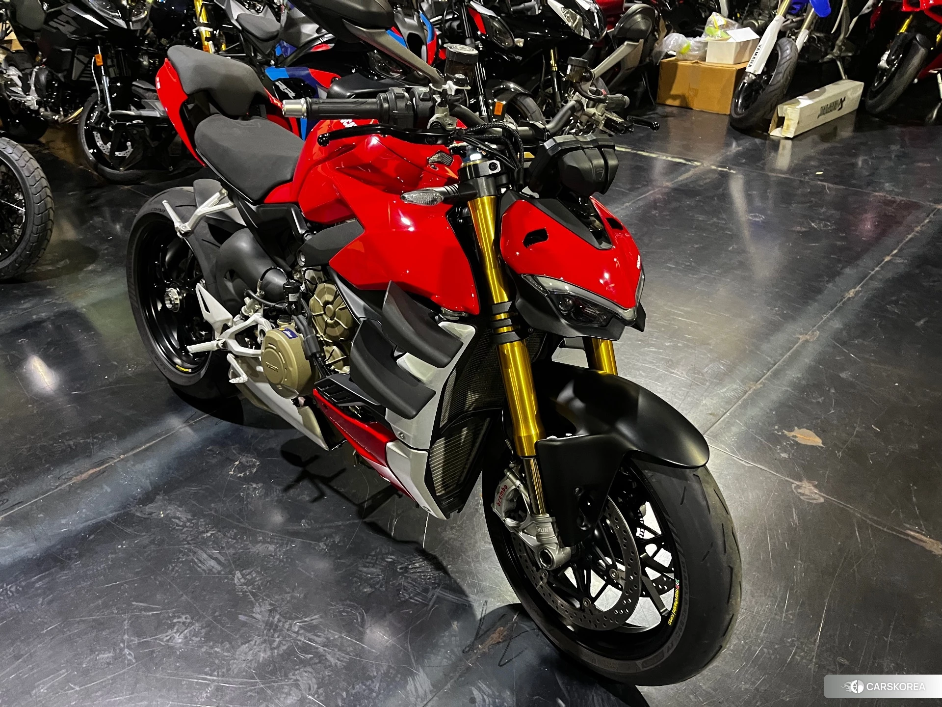 Ducati STREETFIGHTER V4 S 2021 из Японии, фото 2