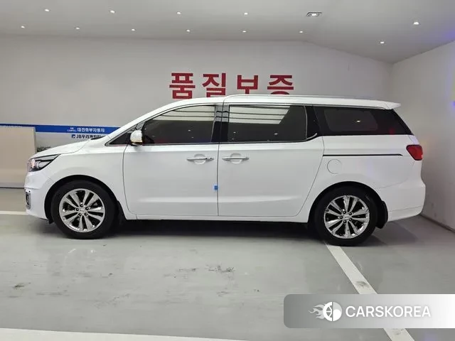 Kia All New Carnival id 3574210 из Кореи 13