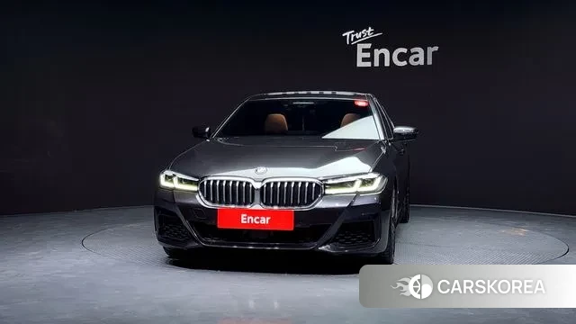 BMW 5 Series (G30) id 3379365 из Кореи 13