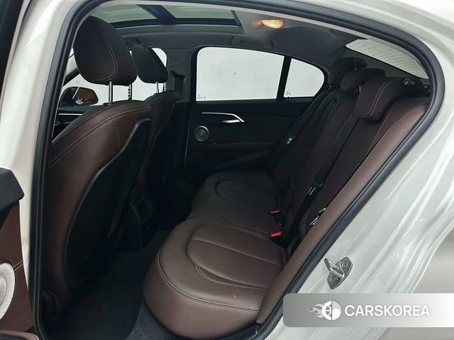 BMW 1 series id 4313689 из Китая 17