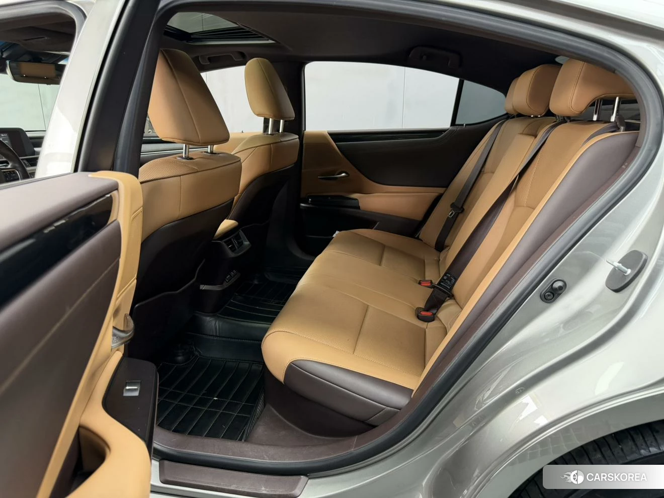 Lexus ES id 4485379 из Китая 9