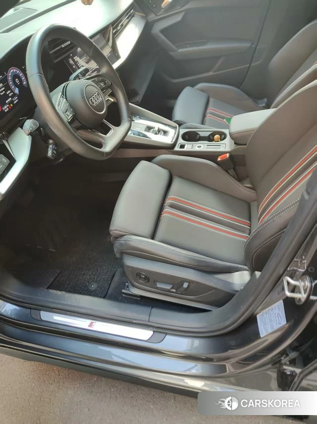 Audi A3 2022 Темно-серый из Китая, фото 5