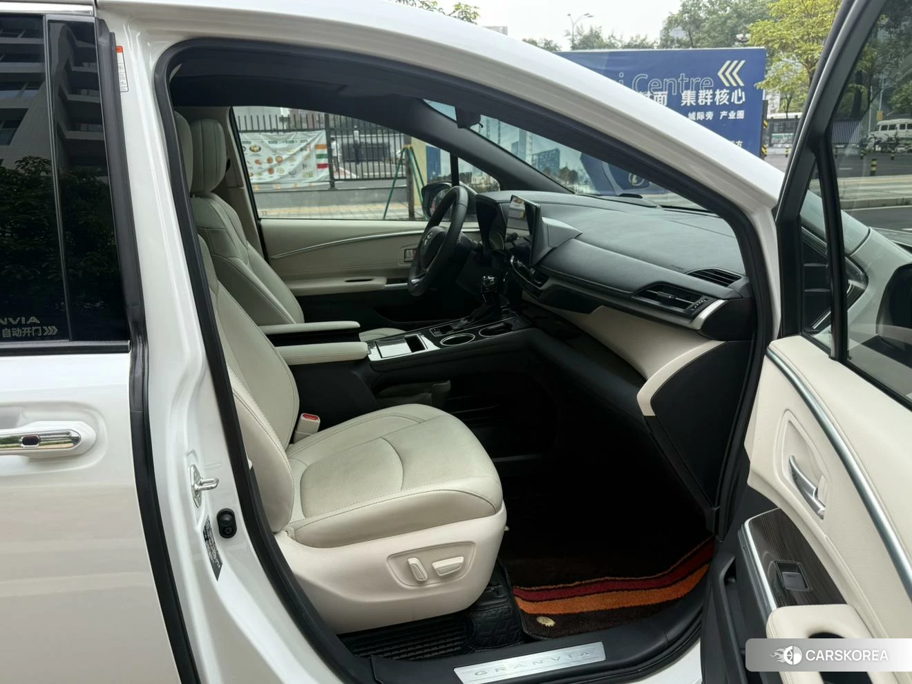 Toyota Granvia id 4510917 из Китая 15