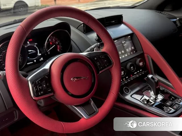 Jaguar F-TYPE 2018 Черный из Кореи, фото 3