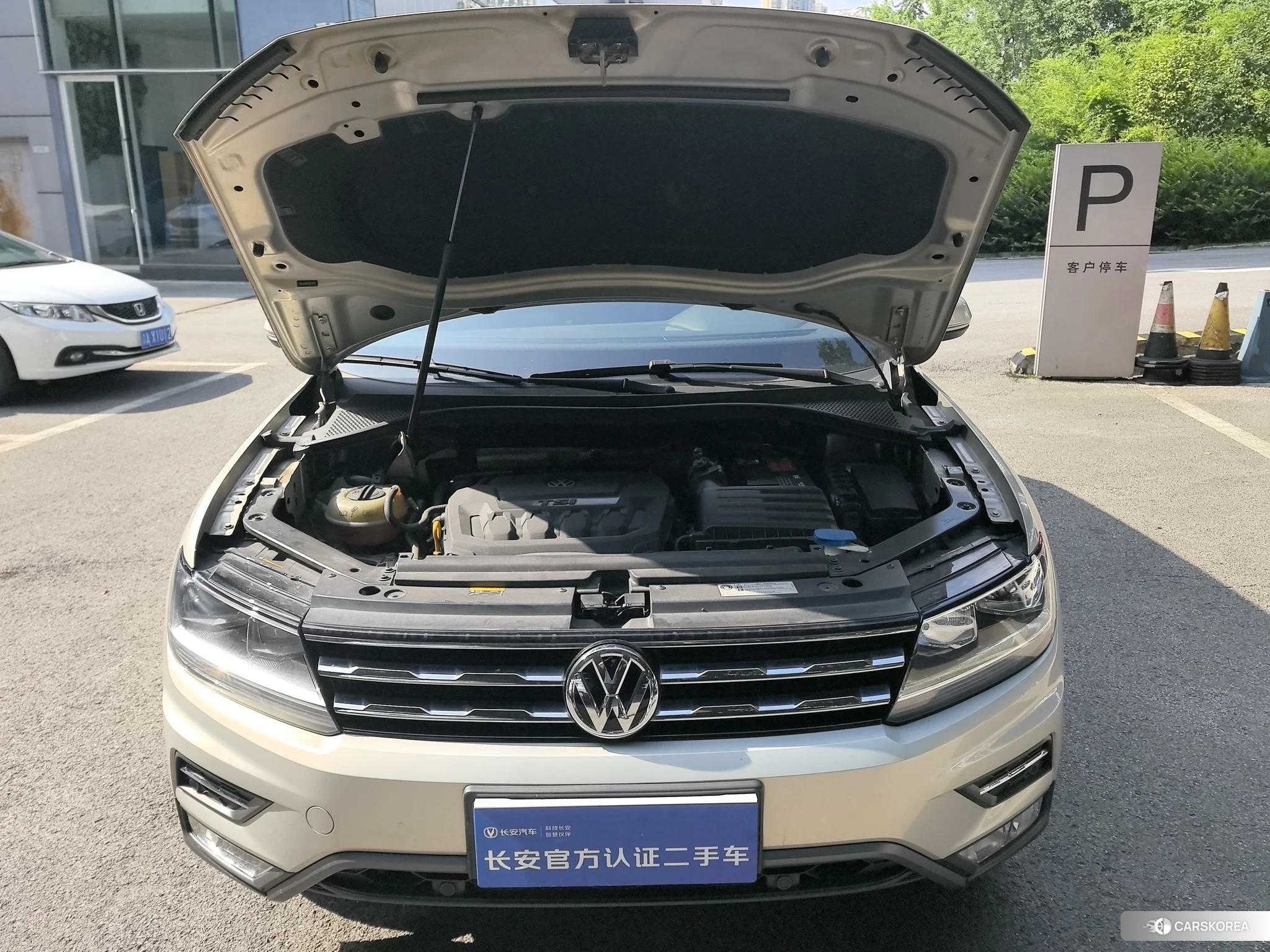 Volkswagen Tiguan L id 4486230 из Китая 13