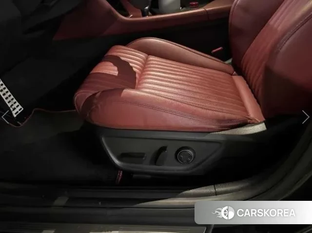 Genesis The New G70 id 3011949 из Кореи 3