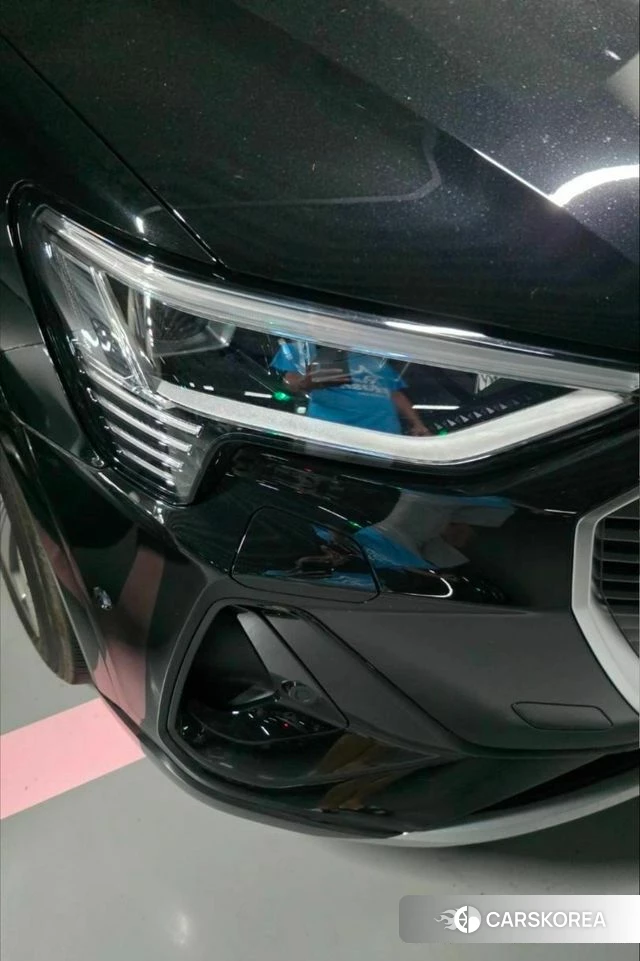 Audi e-Tron 2022 Черный из Кореи, фото 3