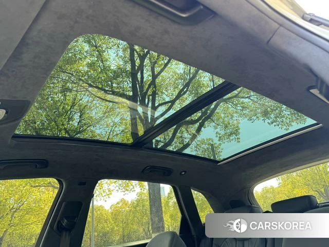 Audi Q5L id 4260736 из Китая 12