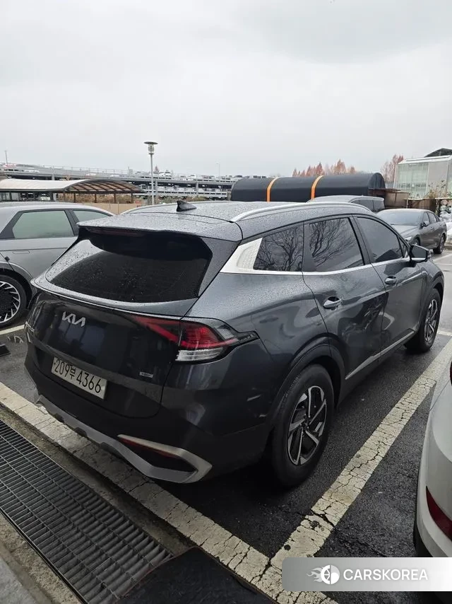 Kia Sportage 5th Generation Hybrid 2022 Серый из Кореи, фото 3