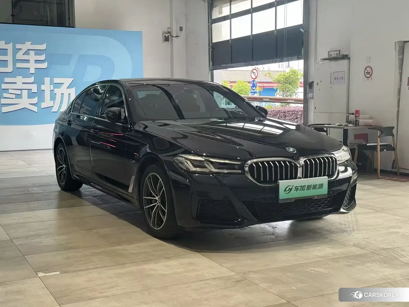 BMW 5 series 2022 Черный из Китая, фото 6