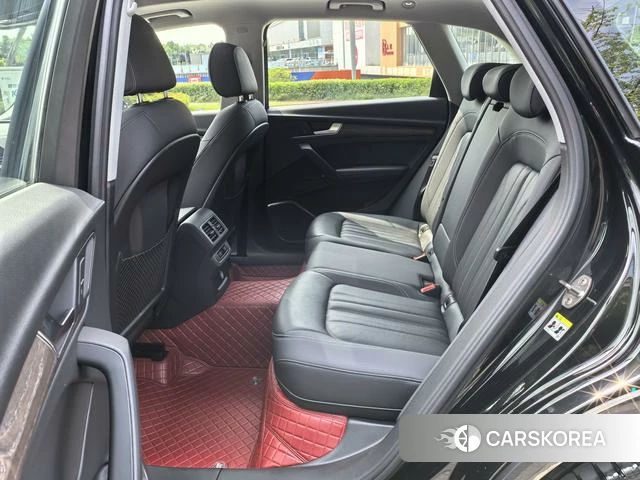 Audi Q5L 2022 Черный из Китая, фото 4