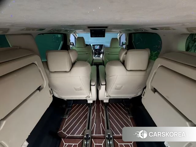 Toyota Elfa id 4290935 из Китая 7
