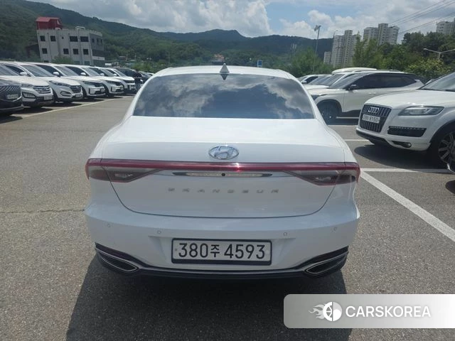 Hyundai The New Grandeur IG Hybrid id 4628617 из Кореи 13