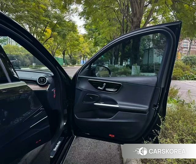 Mercedes-Benz Class C id 4265341 из Китая 16