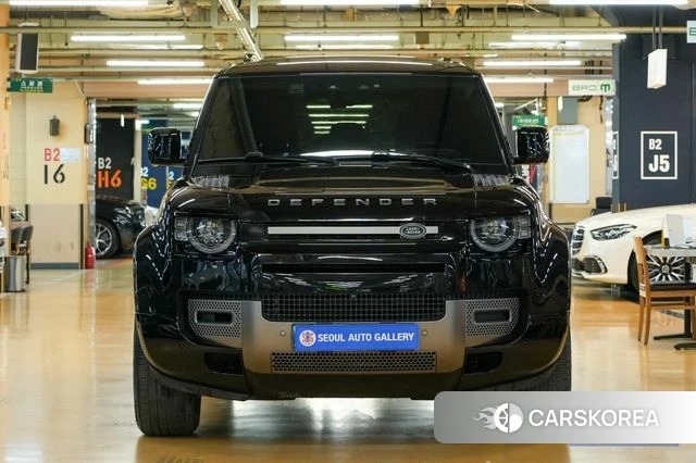 Land Rover Defender (L663) 2024 Черный из Кореи, фото 5