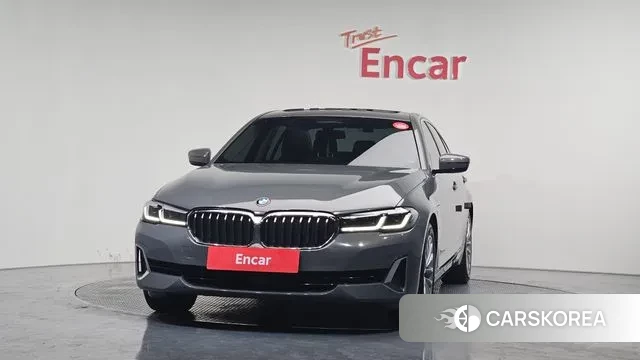 BMW 5 Series (G30) id 3601464 из Кореи 13