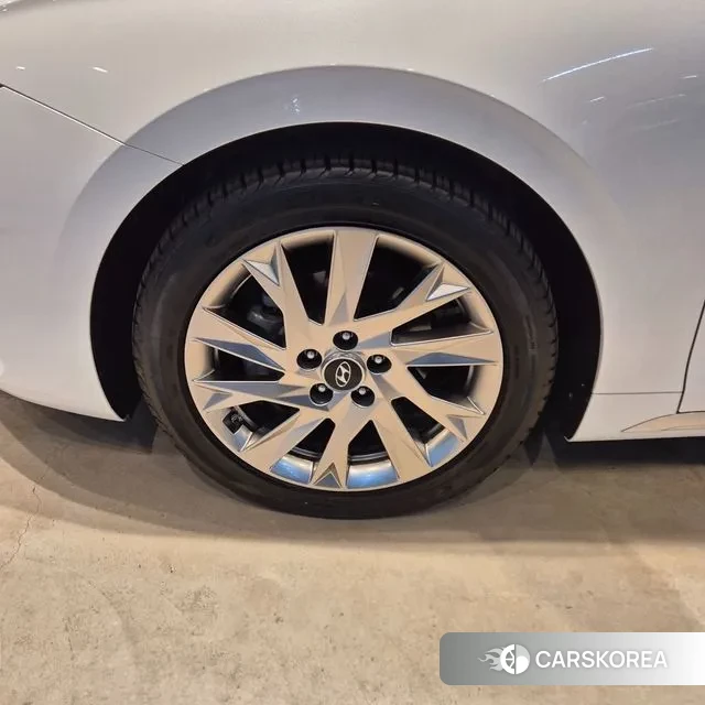 Hyundai The New Grandeur IG Hybrid 2021 Белый из Кореи, фото 3