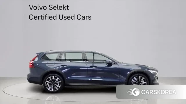 Volvo V60 Cross-Country 2nd Generation id 3634028 из Кореи 13