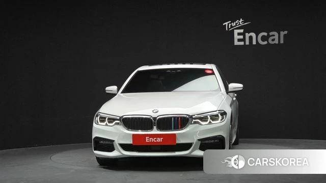 BMW 5 Series (G30) id 4284769 из Кореи 23